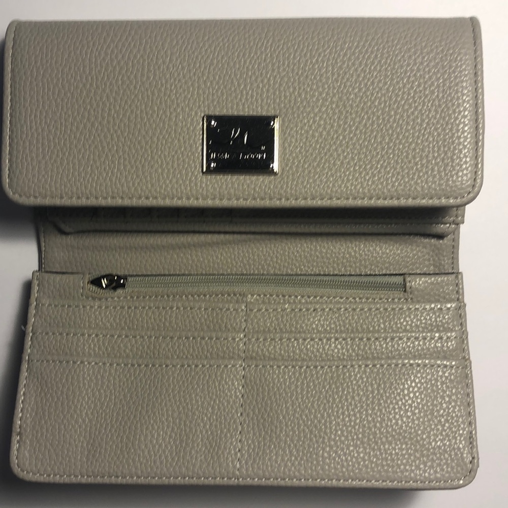 Wallet - Picture 2 of 9